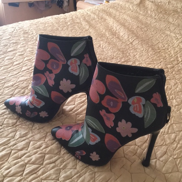 Shoes - Boots,size 38-US7 1/2.